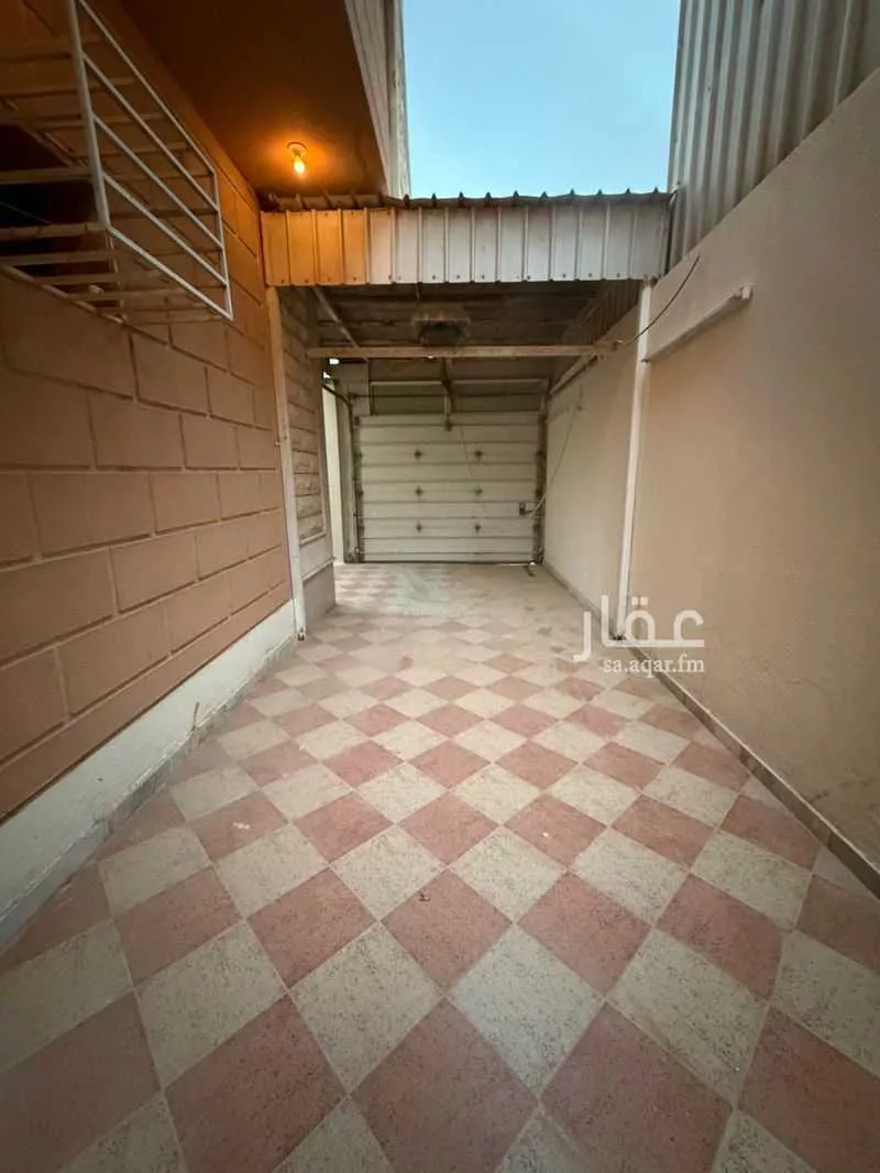 5 bedroom floor in Al Shuhada 4
