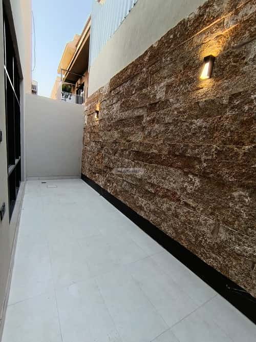 فيلا 5 غرف في الملك فيصل 10