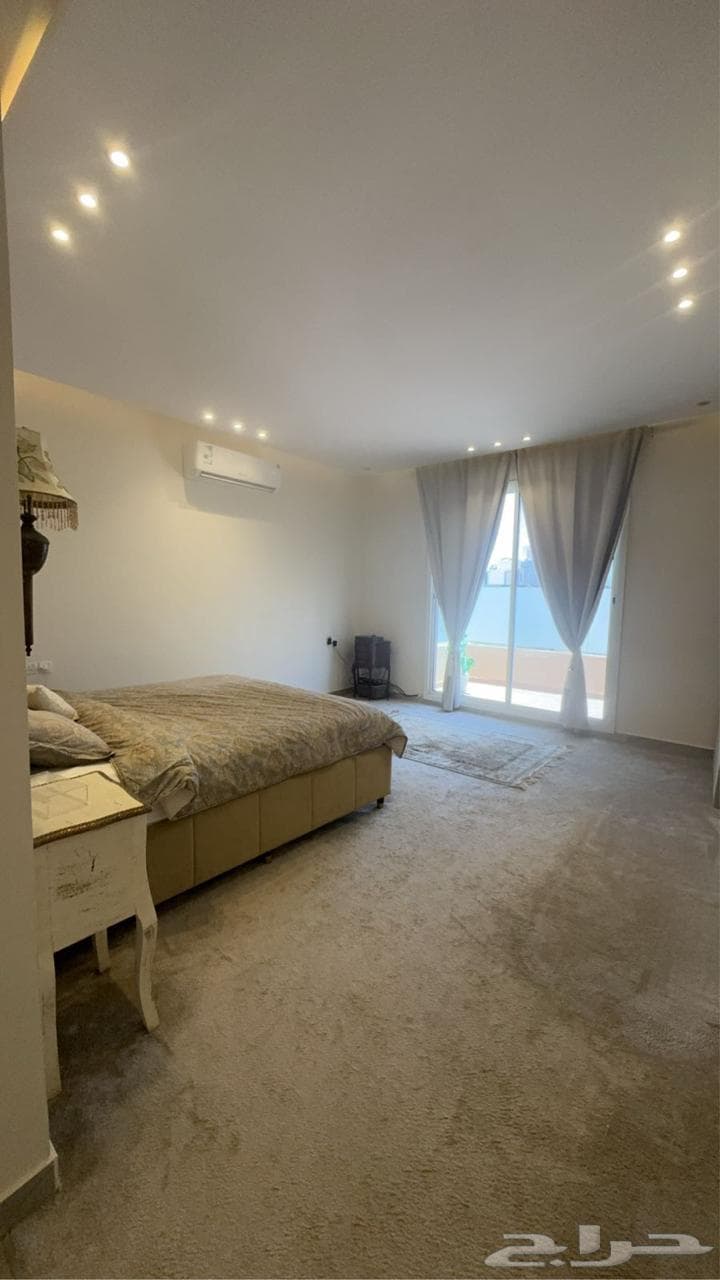 فيلا 6 غرف في الرمال 14