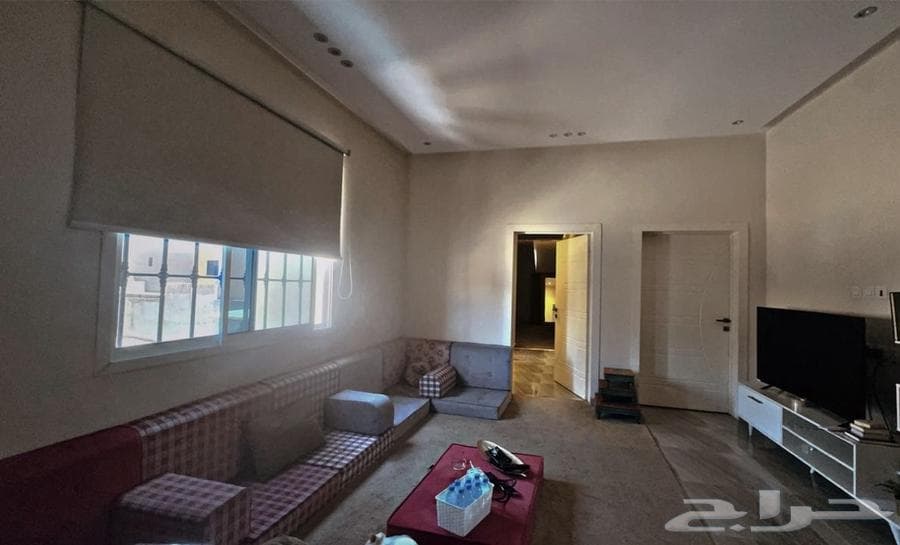 فيلا 6 غرف في الرمال 9