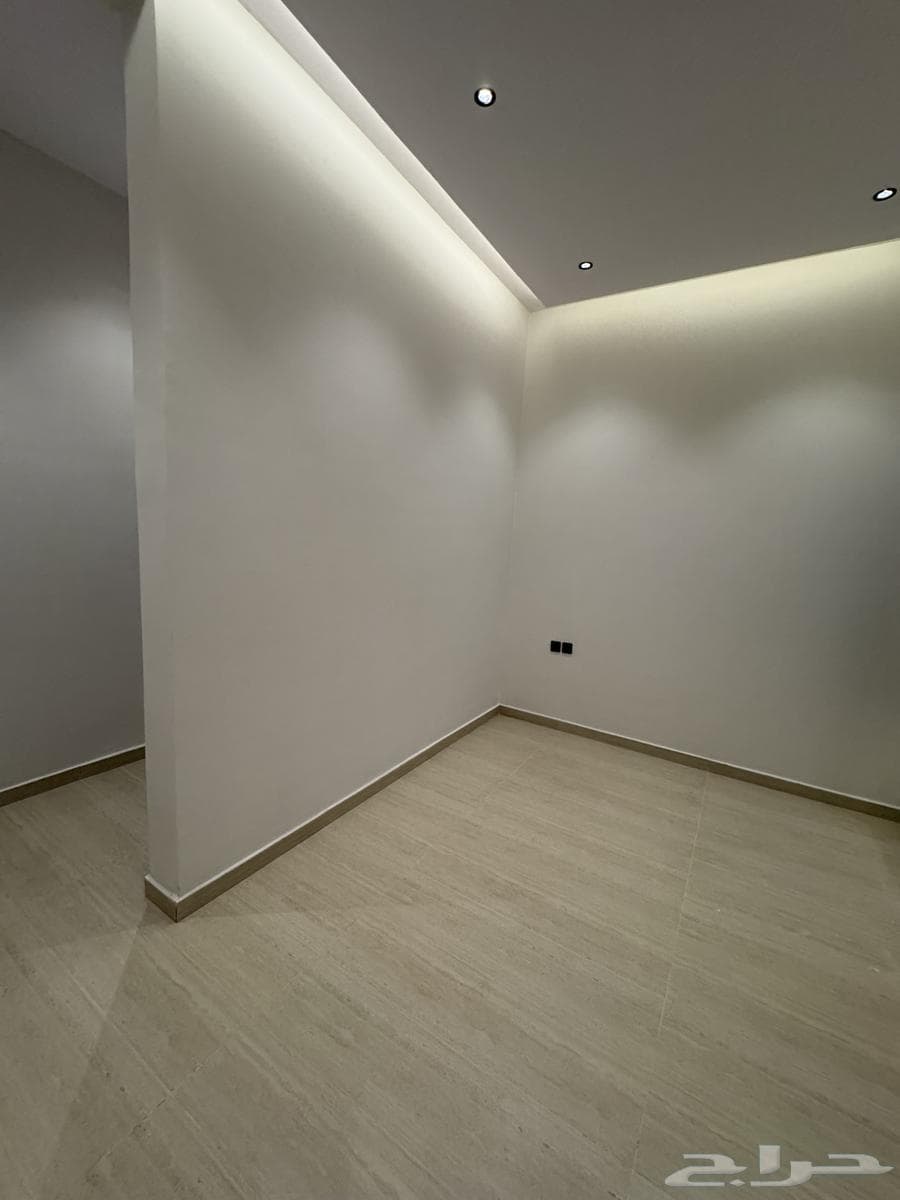 7 bedroom villa in Al Janadriyah 13