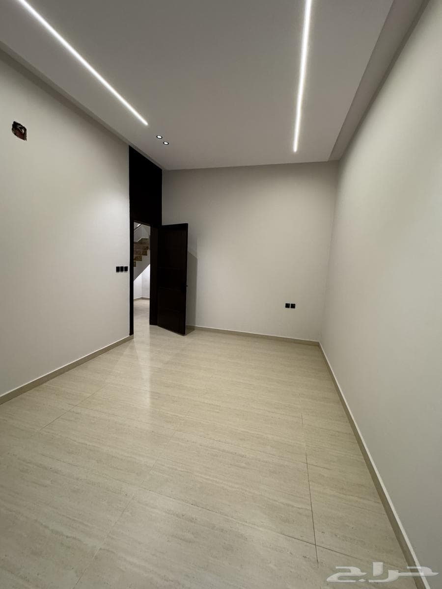 7 bedroom villa in Al Janadriyah 4