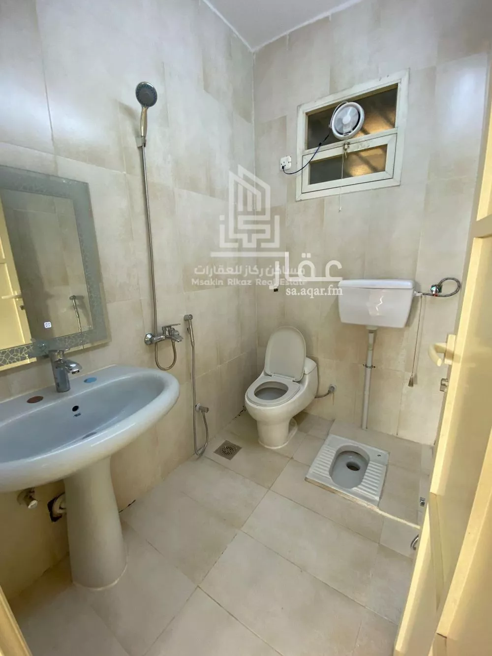 شقة 5 غرف في السلام 11