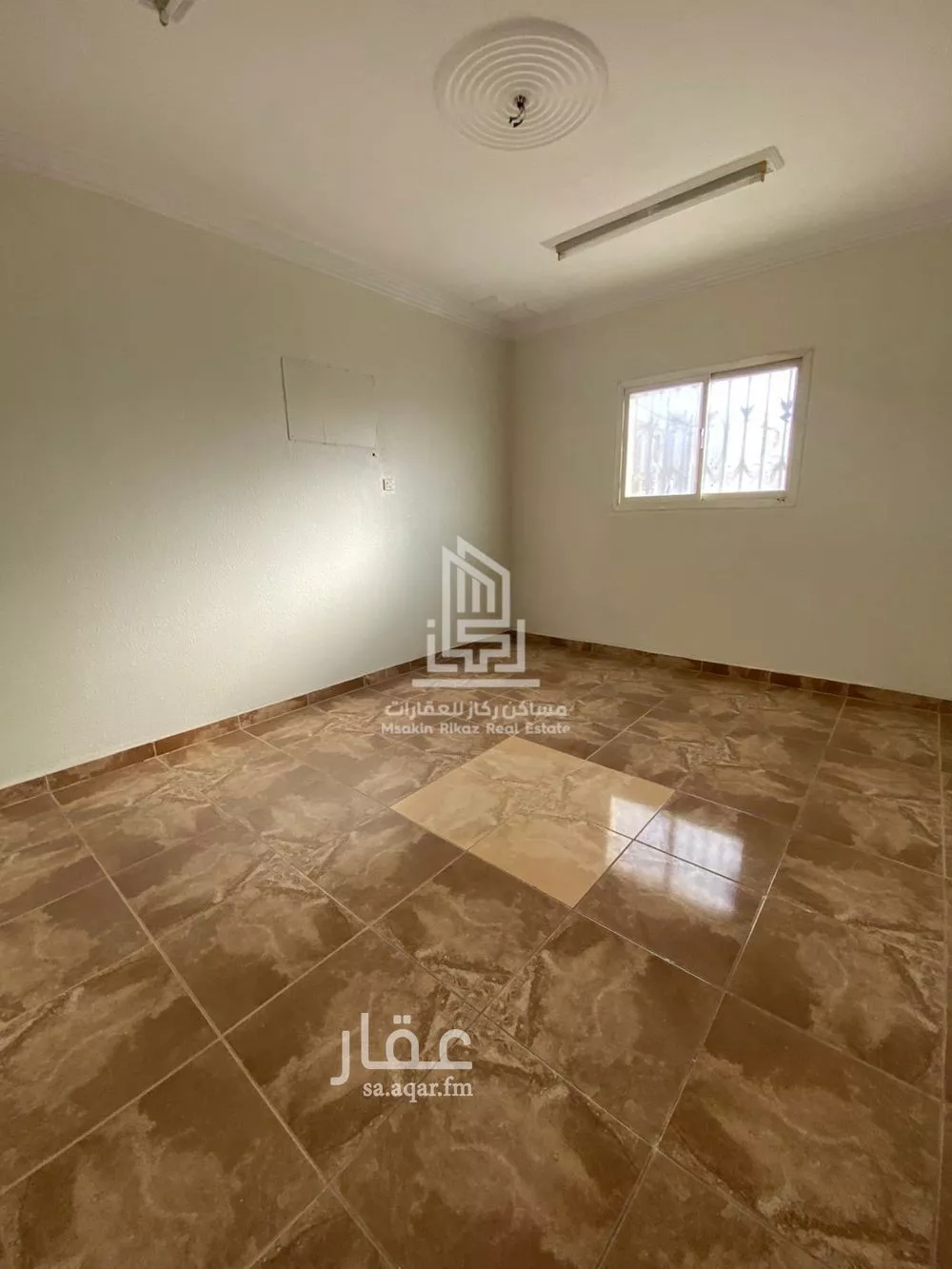 شقة 5 غرف في السلام 9