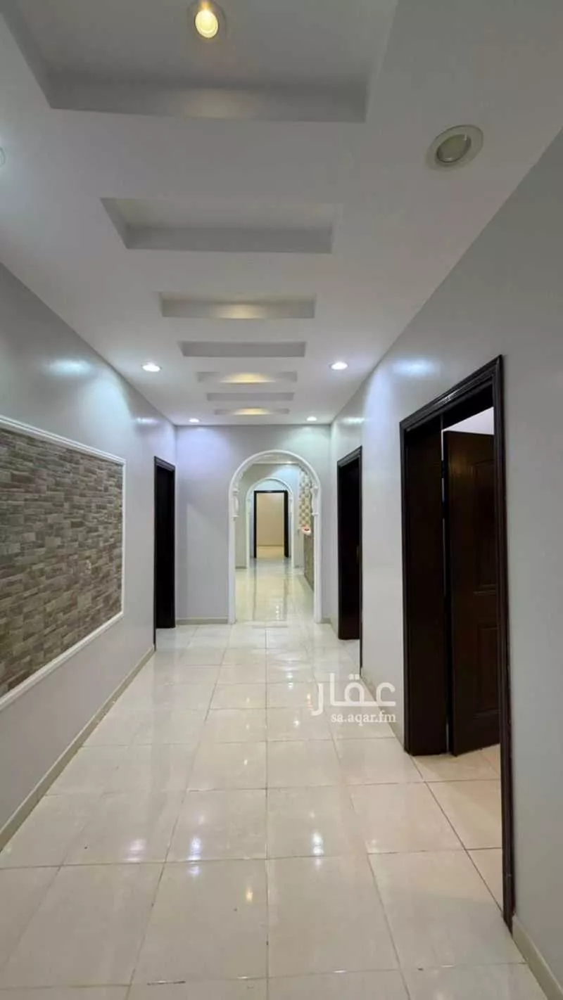 6 bedroom apartment in Al Hamdaniyah 5
