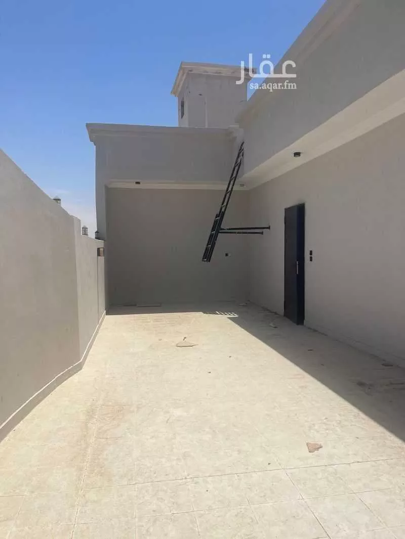 شقة 3 غرف في القرينة 13