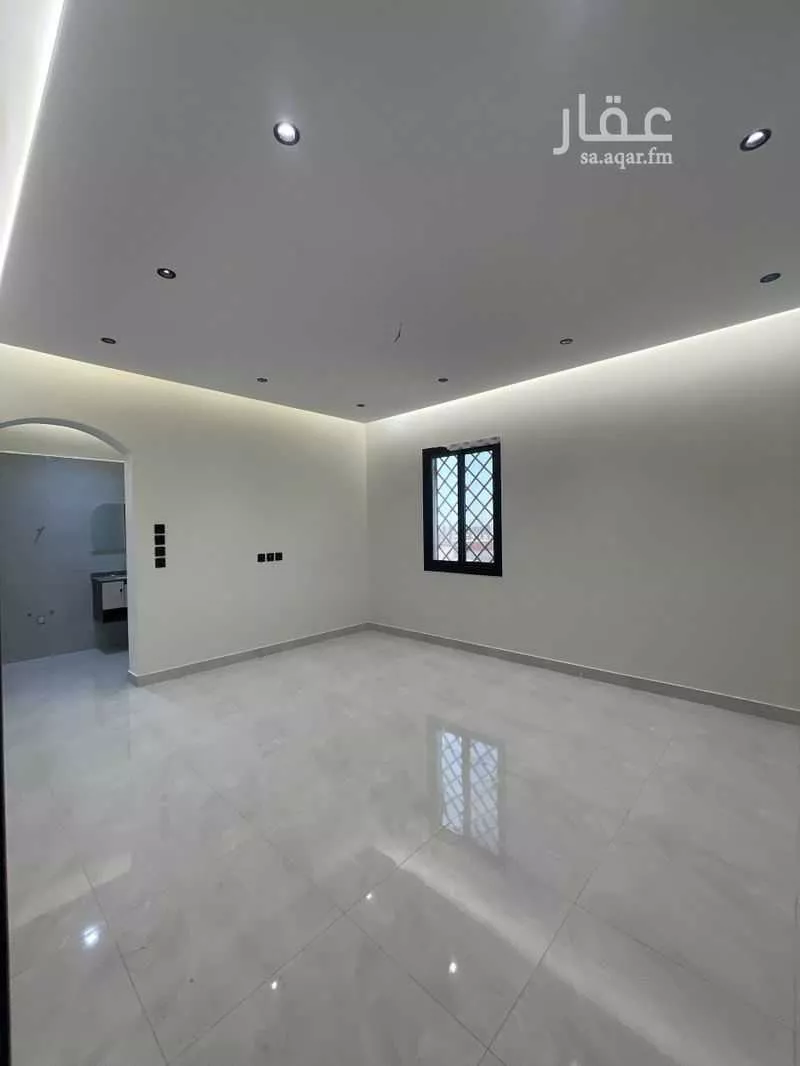 شقة 3 غرف في القرينة 10