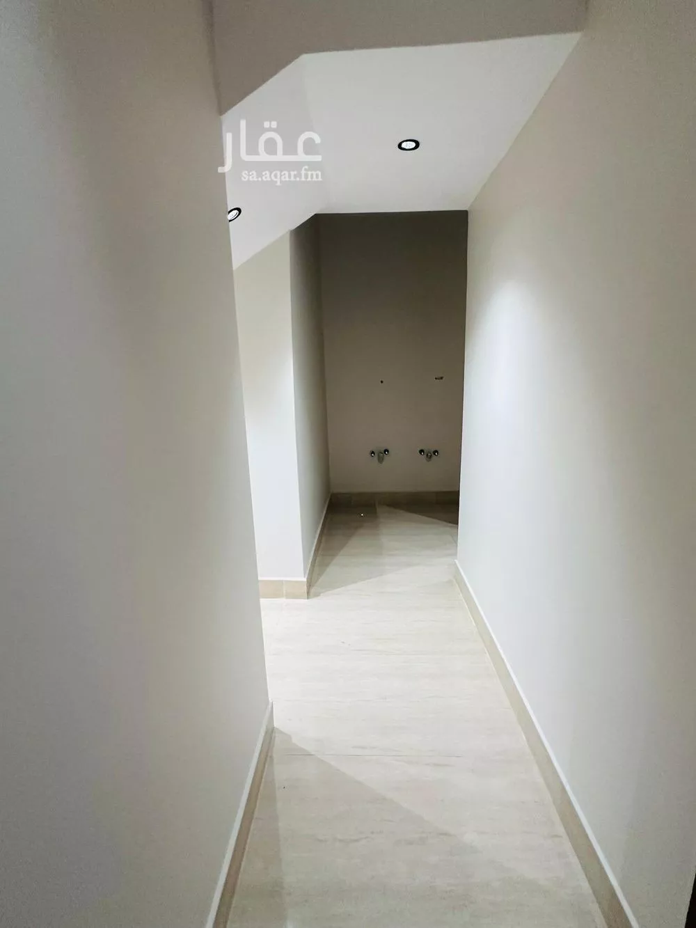 فيلا 6 غرف في الرمال 24