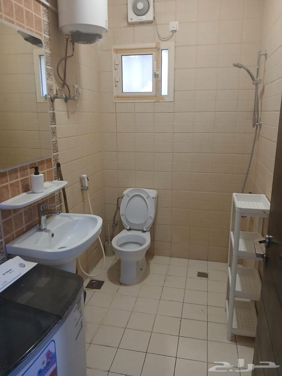 شقة 1 غرف في الفيصلية 5