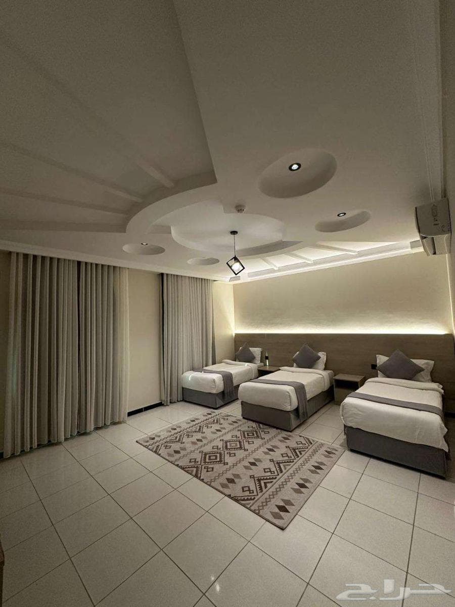 شقة 120 غرف في الربوة 10