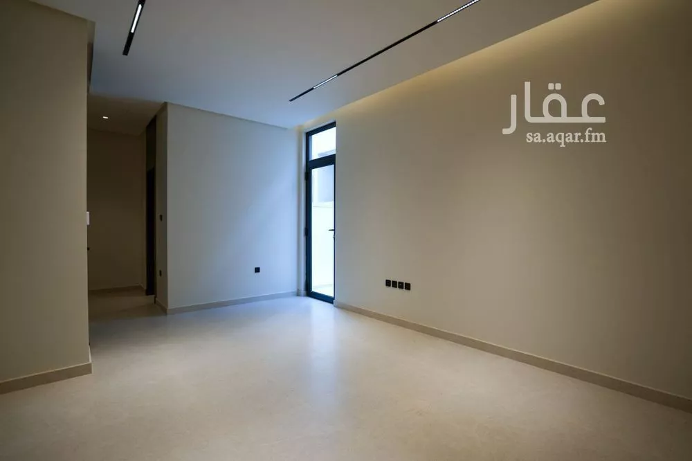 5 bedroom villa in Al Qairawan 4