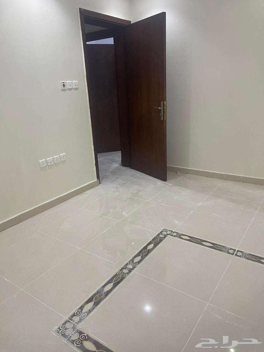 شقة 5 غرف في الصالحية 8