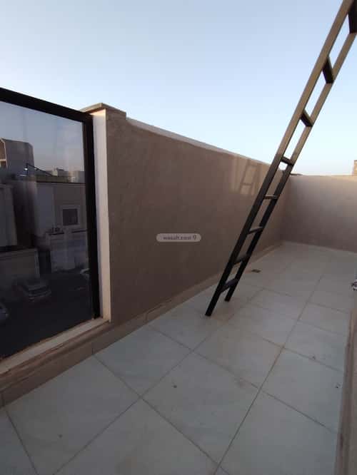 شقة 4 غرف في الرمال 11