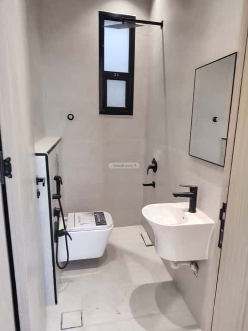 شقة 4 غرف في الرمال 6