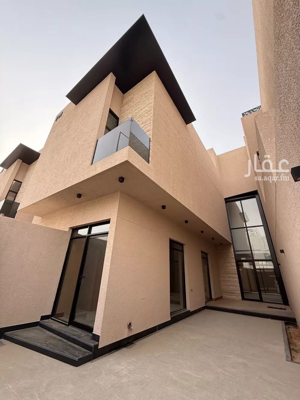 5 bedroom villa in Al Narjis 4