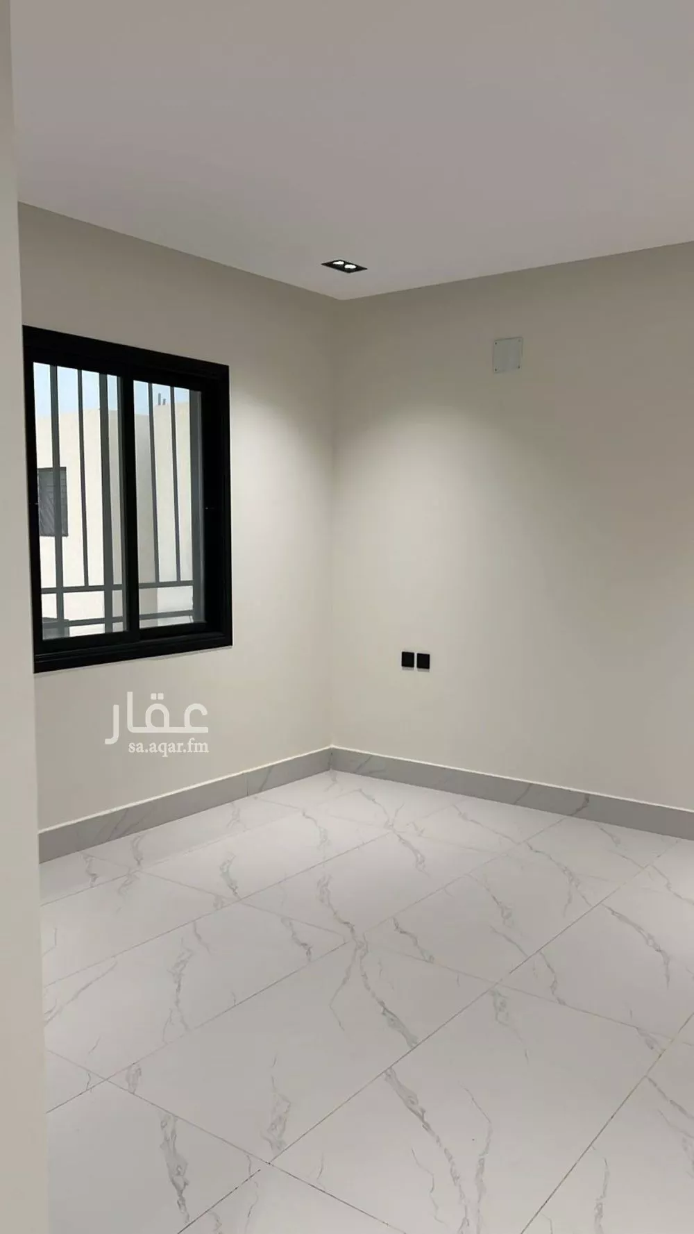 شقة 5 غرف في النظيم 1