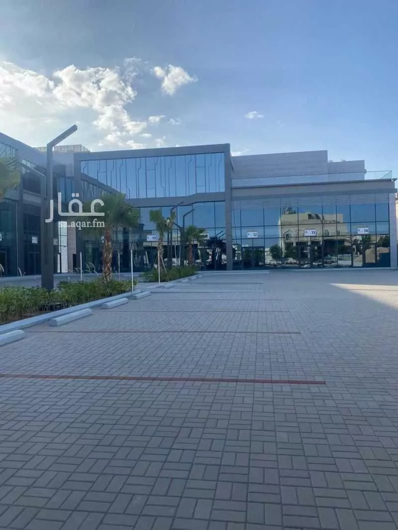 عمارة 3000 م² في اللؤلؤ 4
