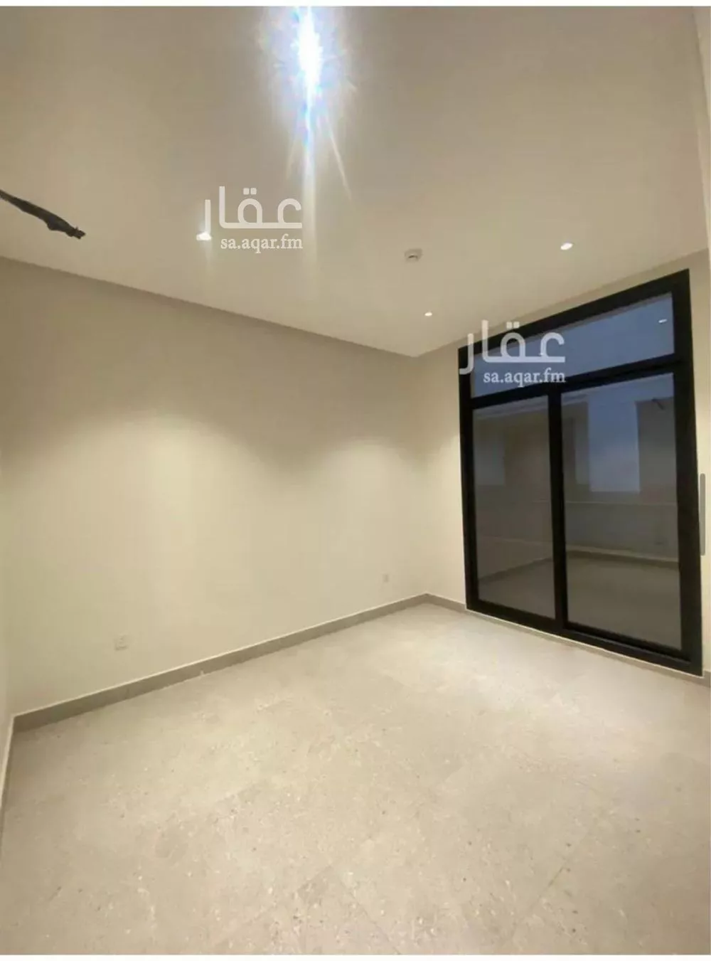 فيلا 3 غرف في العارض 17