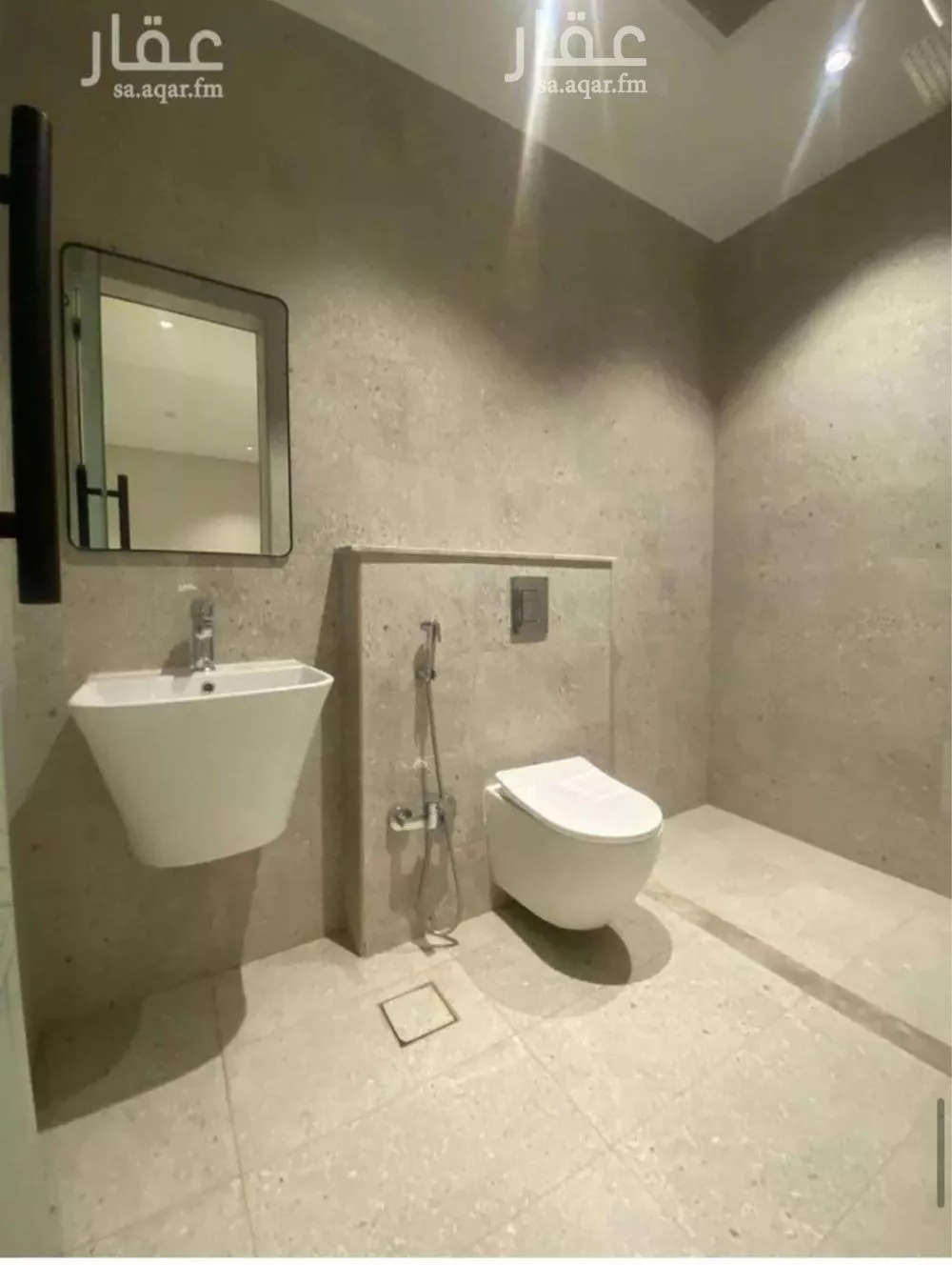 فيلا 3 غرف في العارض 18