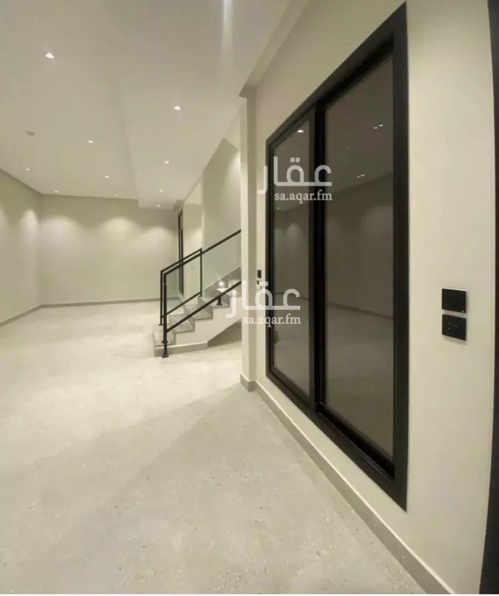 فيلا 3 غرف في العارض 5