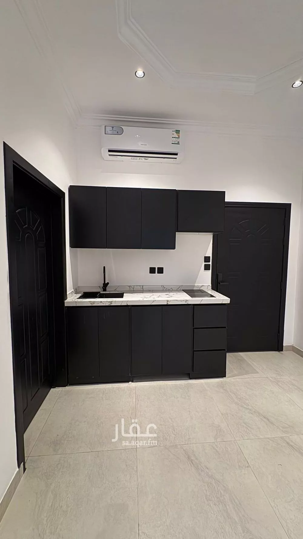 شقة 1 غرف في الملقا 6