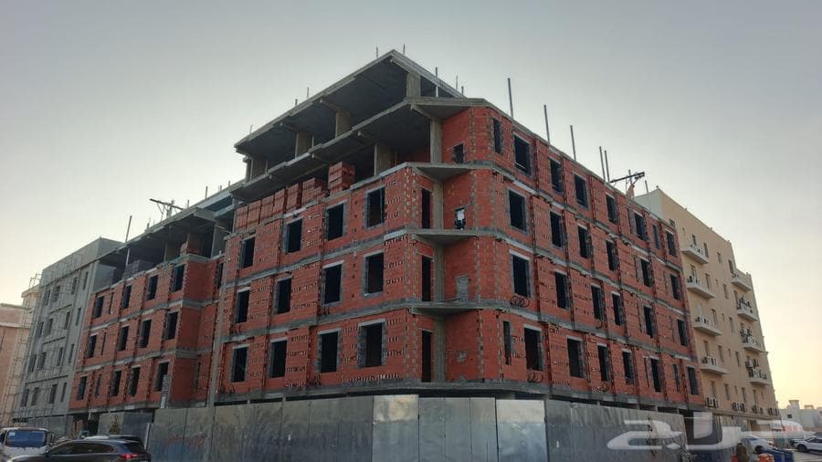 شقة 5 غرف في النزهة 1