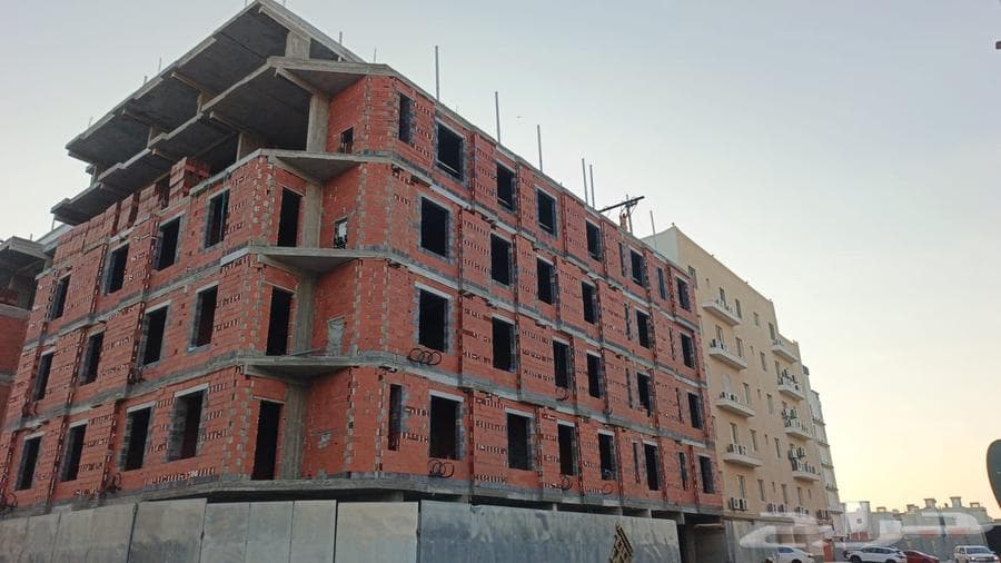 شقة 5 غرف في النزهة 4