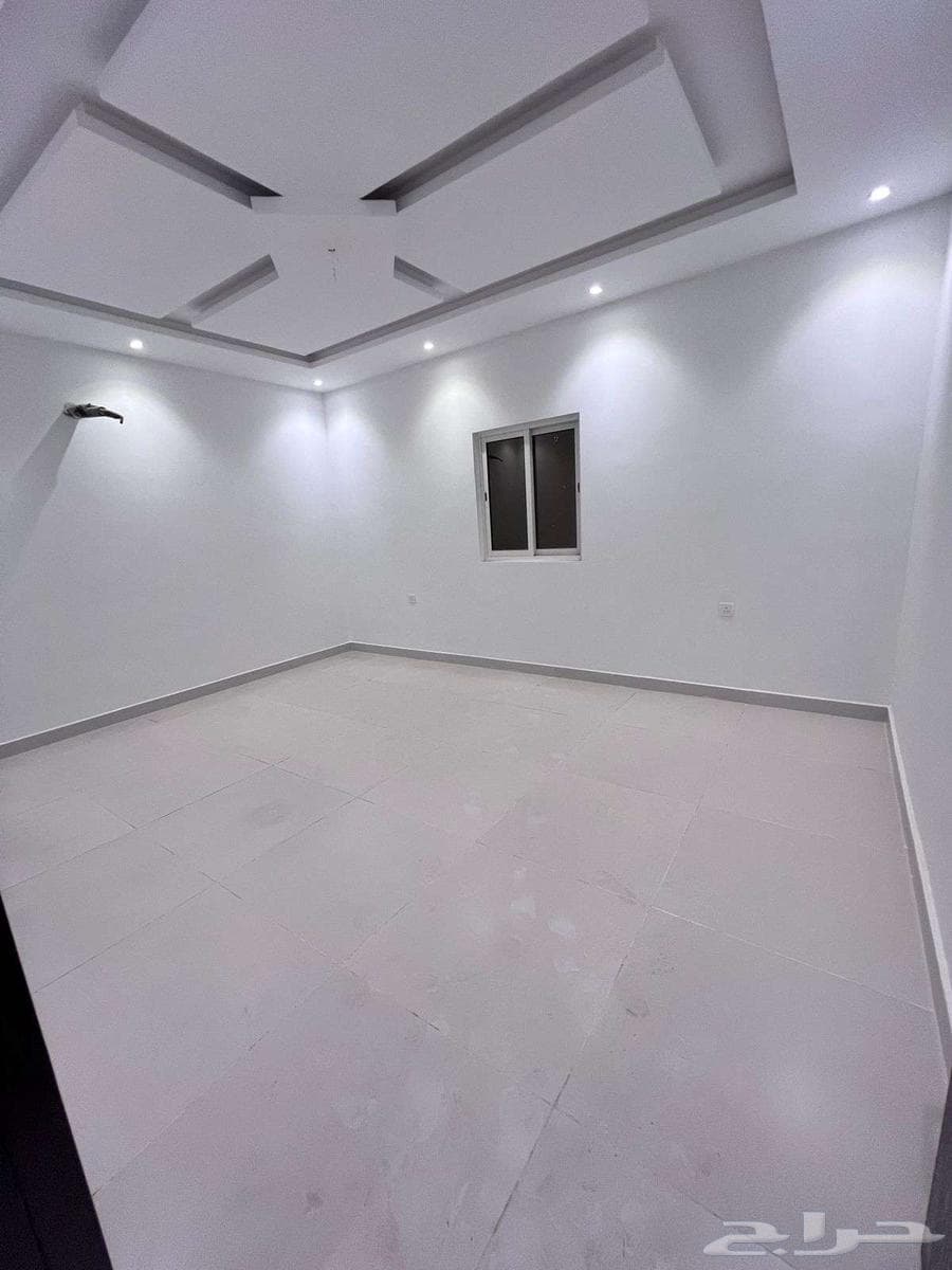 شقة 4 غرف في الواحة 11