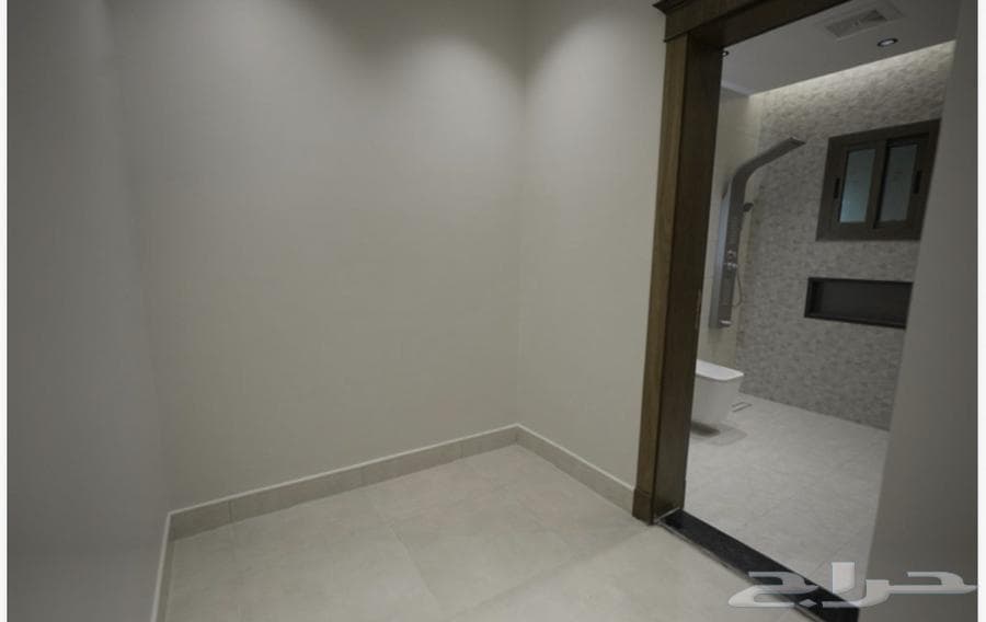 شقة 5 غرف في الريان 5