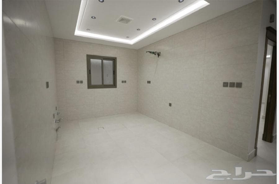 شقة 5 غرف في الريان 8