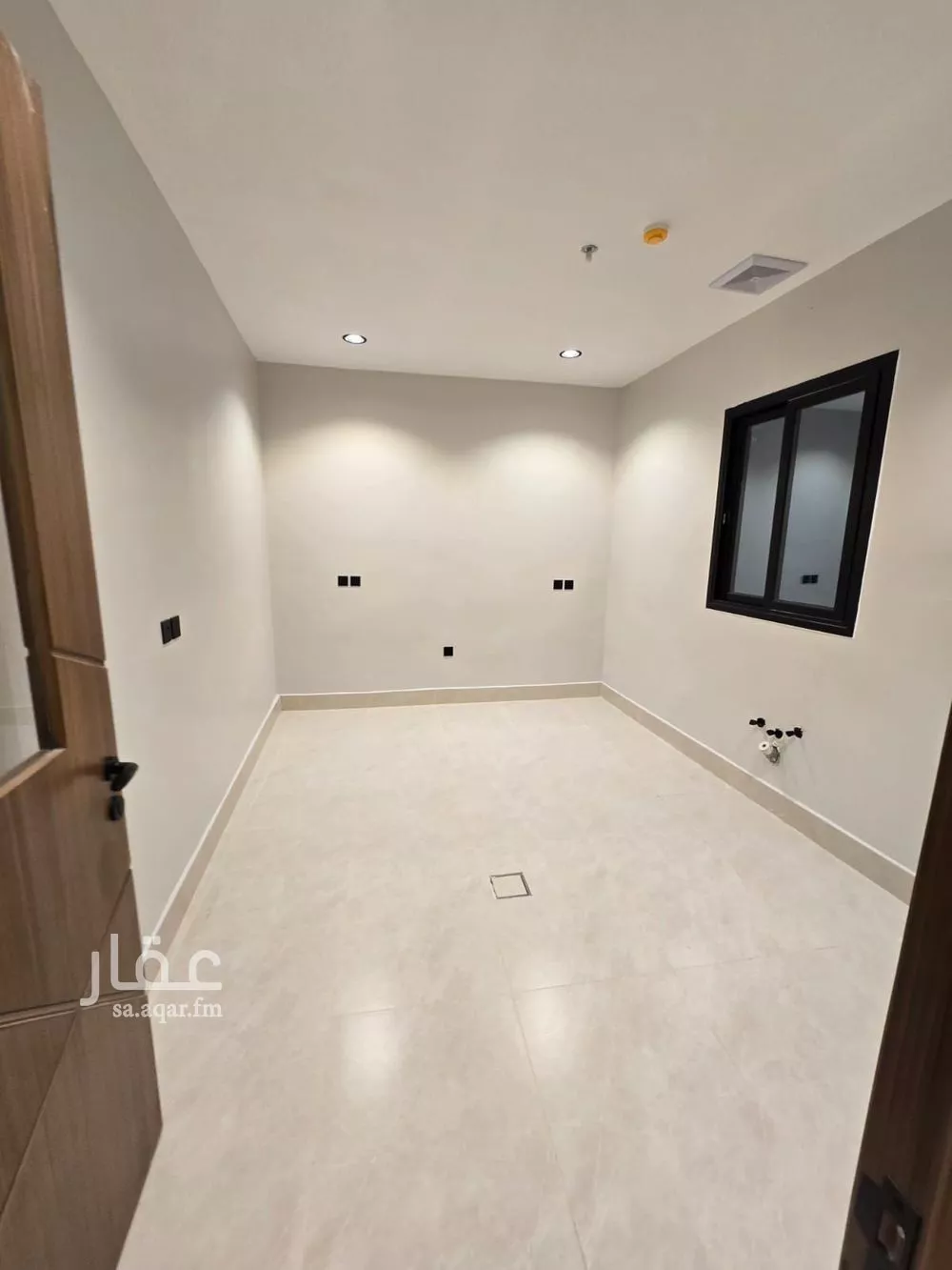 شقة 5 غرف في الشعلة 10