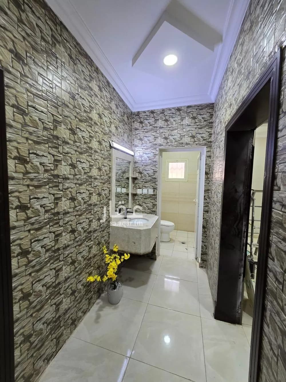 5 bedroom apartment in Dahiat King Fahd 1