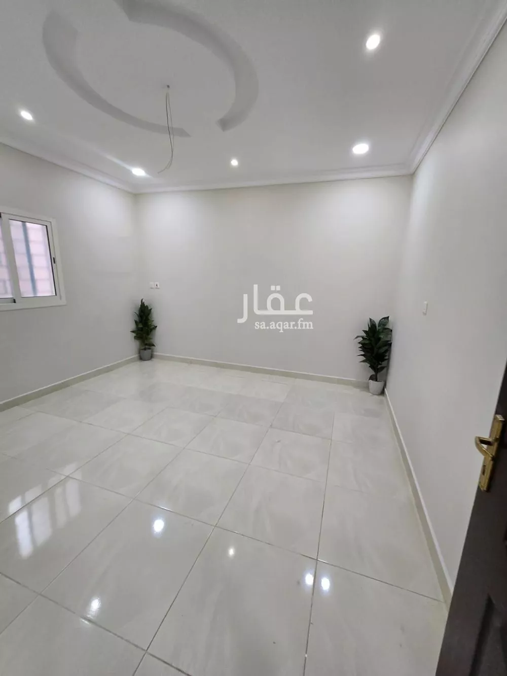 5 bedroom apartment in Dahiat King Fahd 15