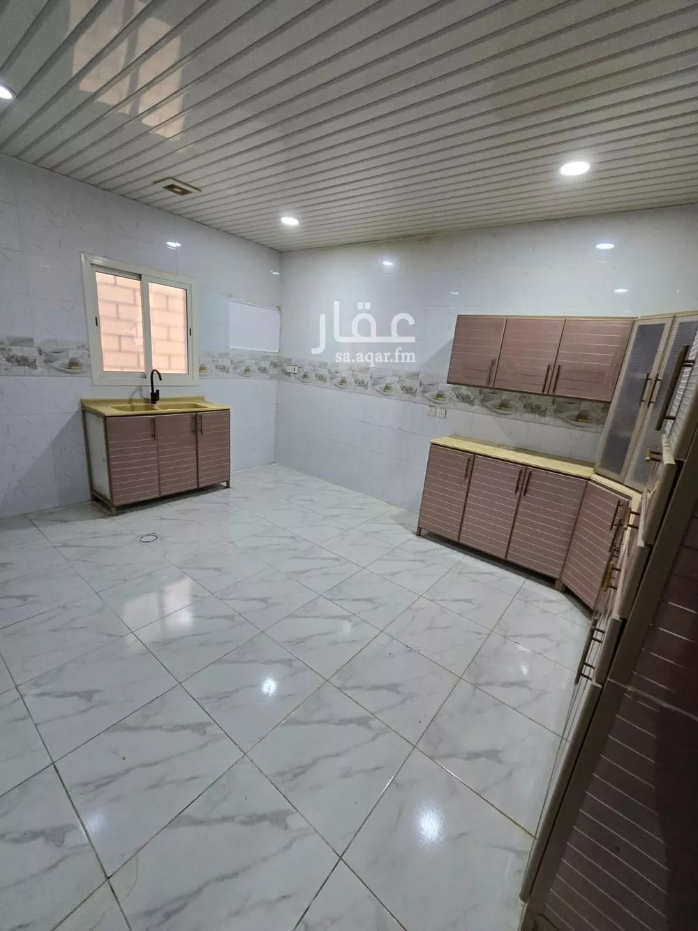 5 bedroom apartment in Dahiat King Fahd 9