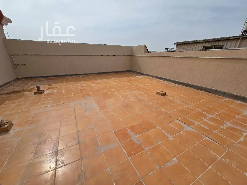 شقة 7 غرف في بدر 13