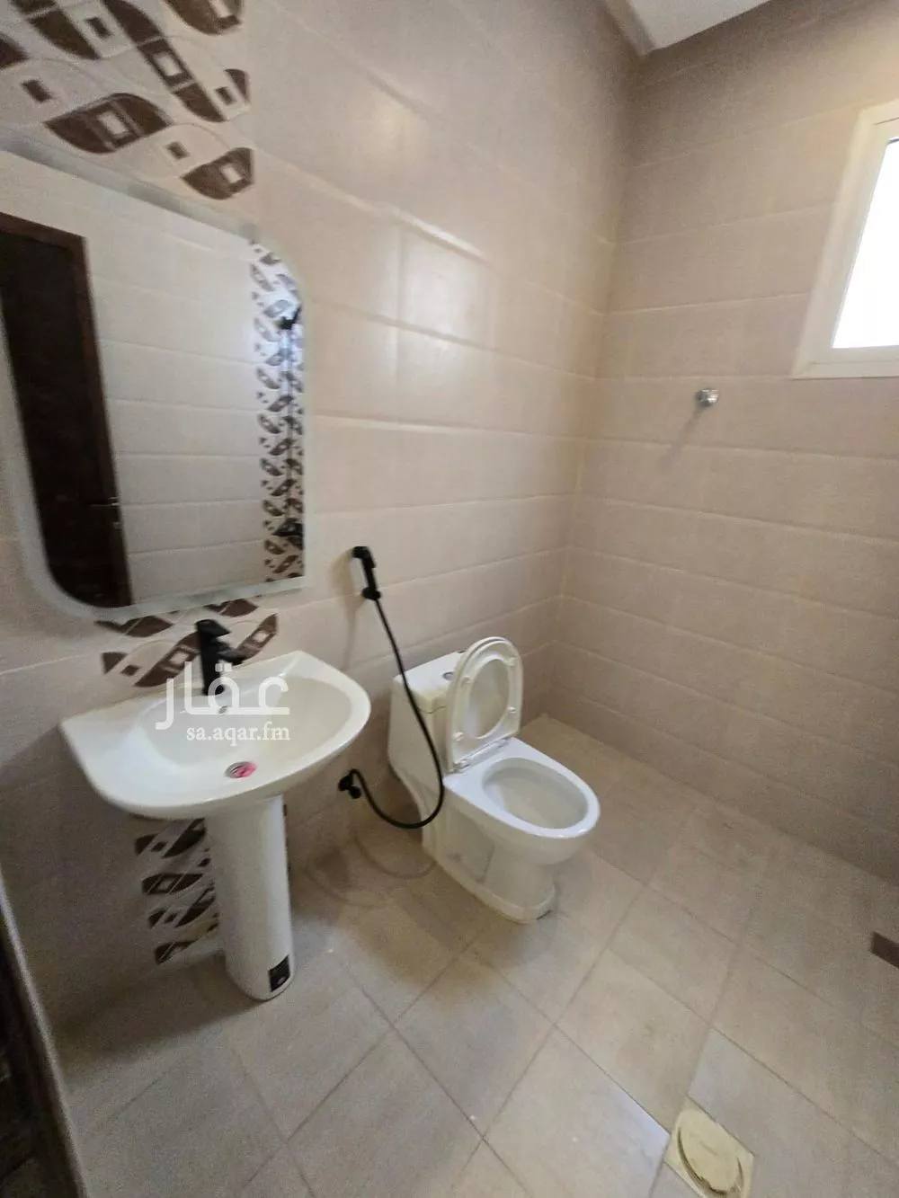 شقة 7 غرف في بدر 9