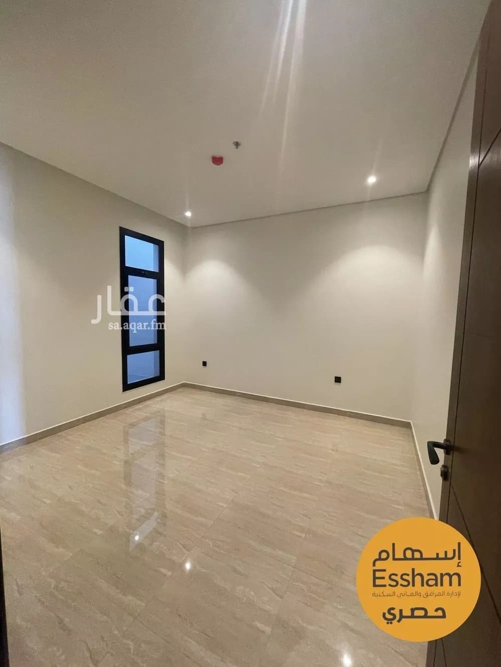 شقة 3 غرف في السيف 4
