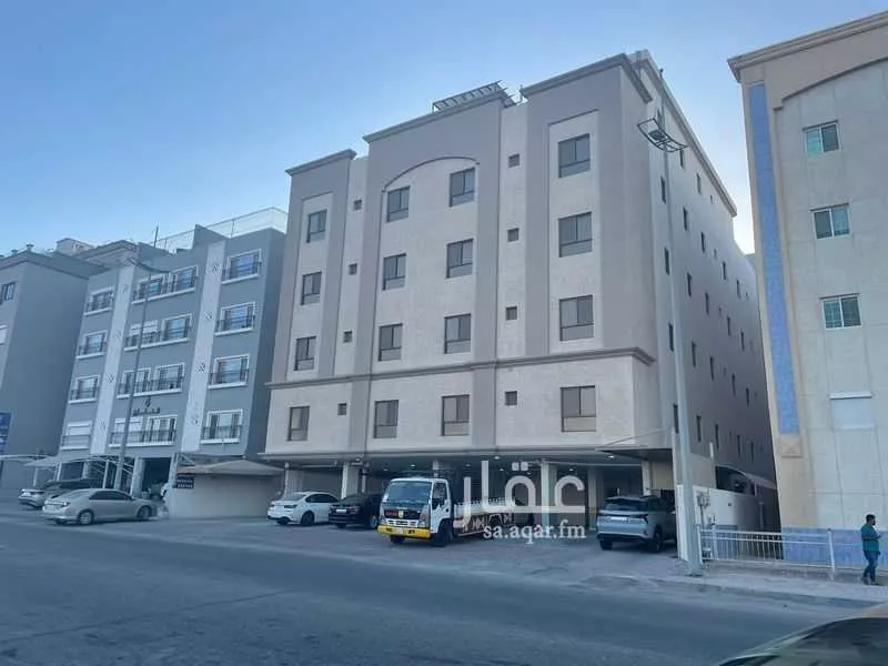 شقة 6 غرف في المنتزة 1