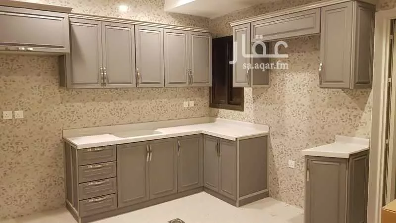 شقة 6 غرف في المنتزة 13