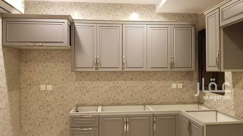 شقة 6 غرف في المنتزة 16