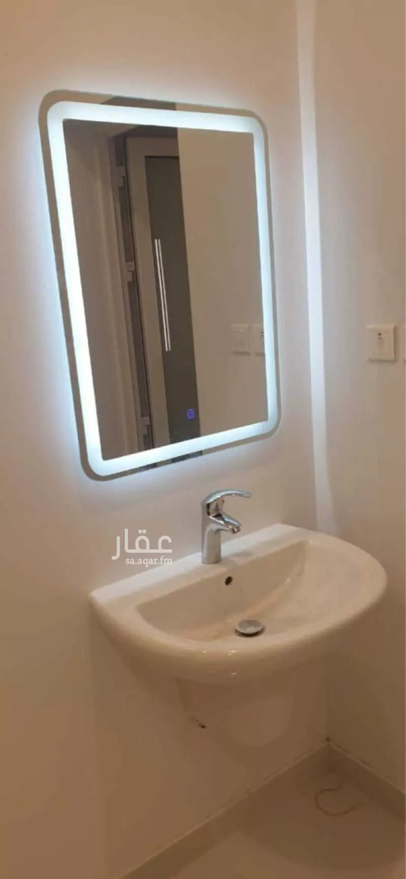 شقة 6 غرف في المنتزة 3