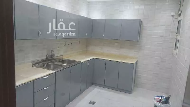 شقة 5 غرف في المربع 1