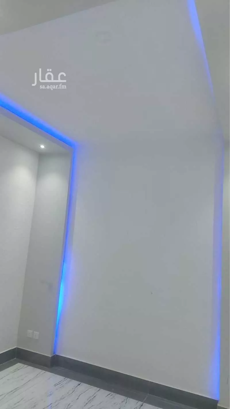 شقة 5 غرف في المربع 8