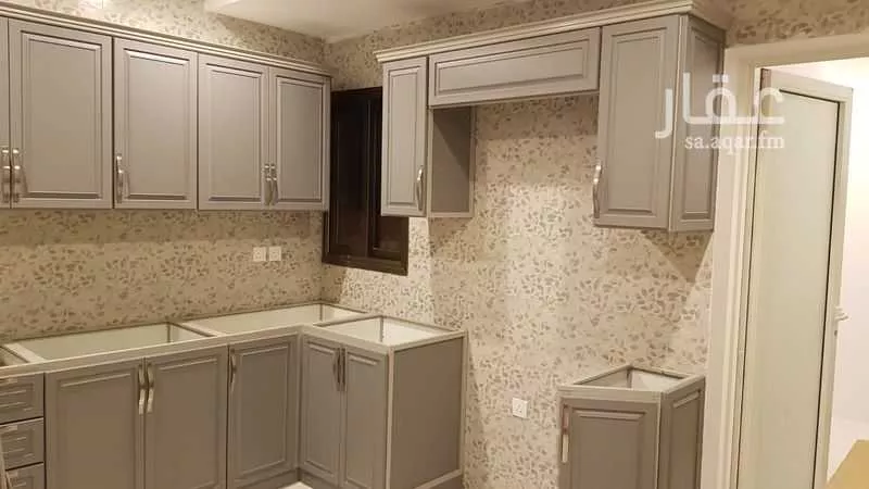 شقة 6 غرف في المنتزة 6