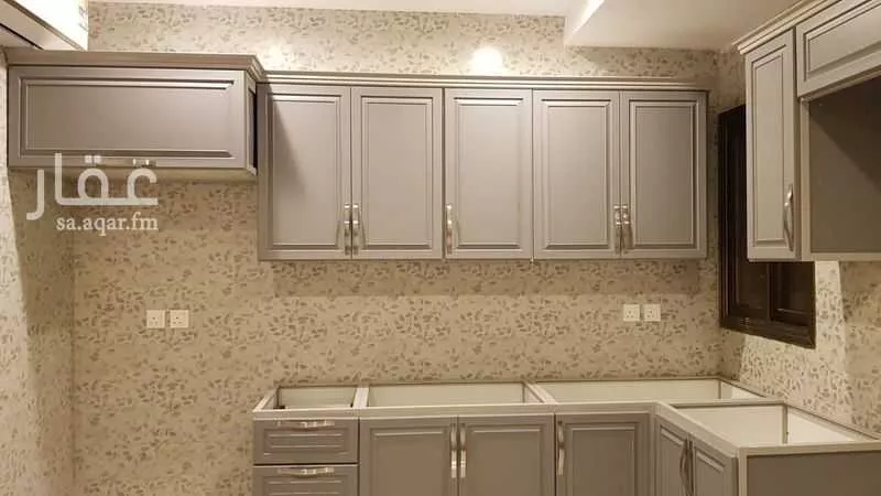 شقة 6 غرف في المنتزة 8