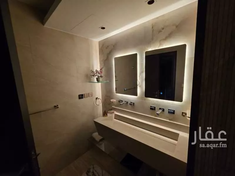 فيلا 5 غرف في العليا 21