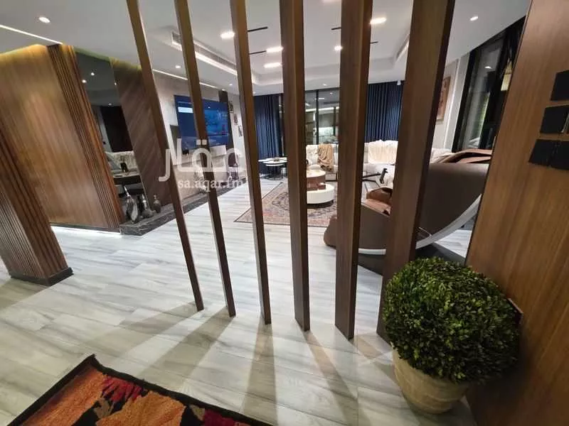 فيلا 5 غرف في العليا 10