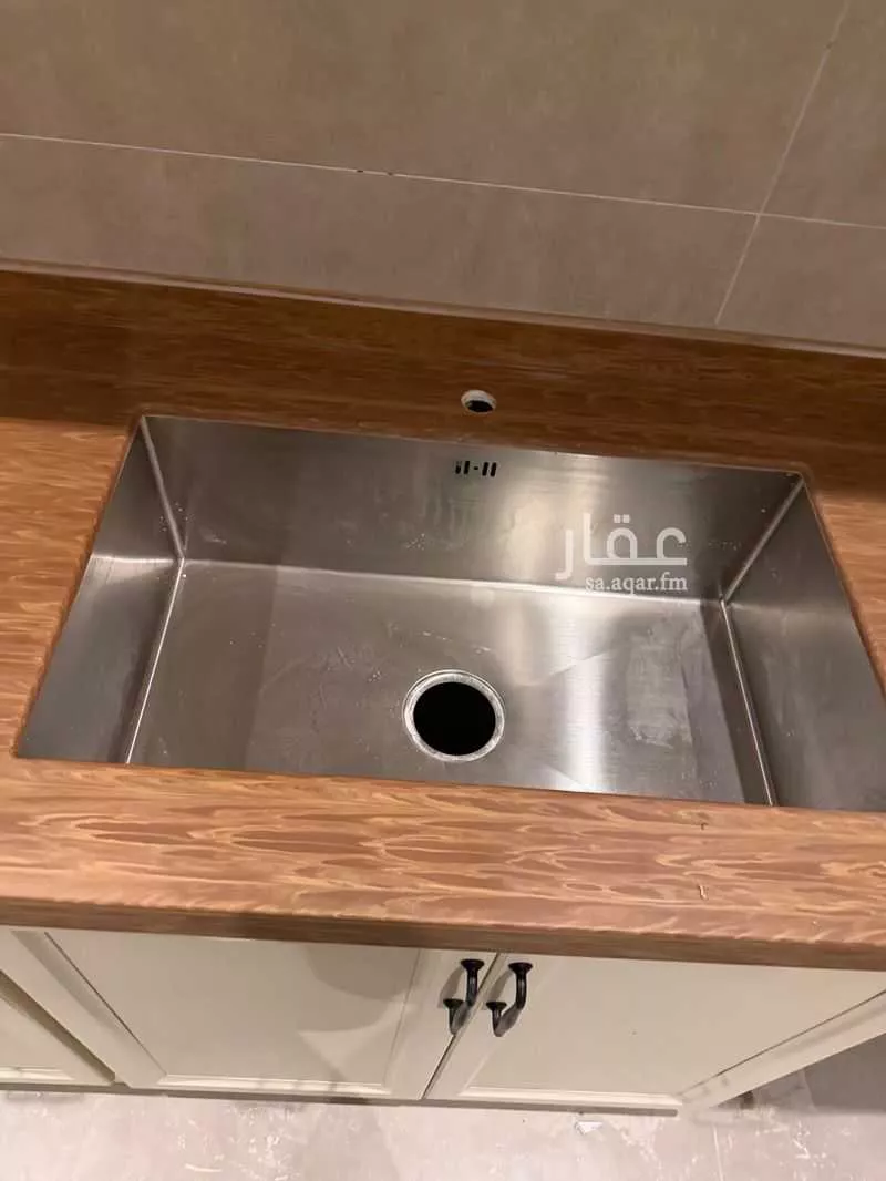 شقة 4 غرف في الشعلة 6