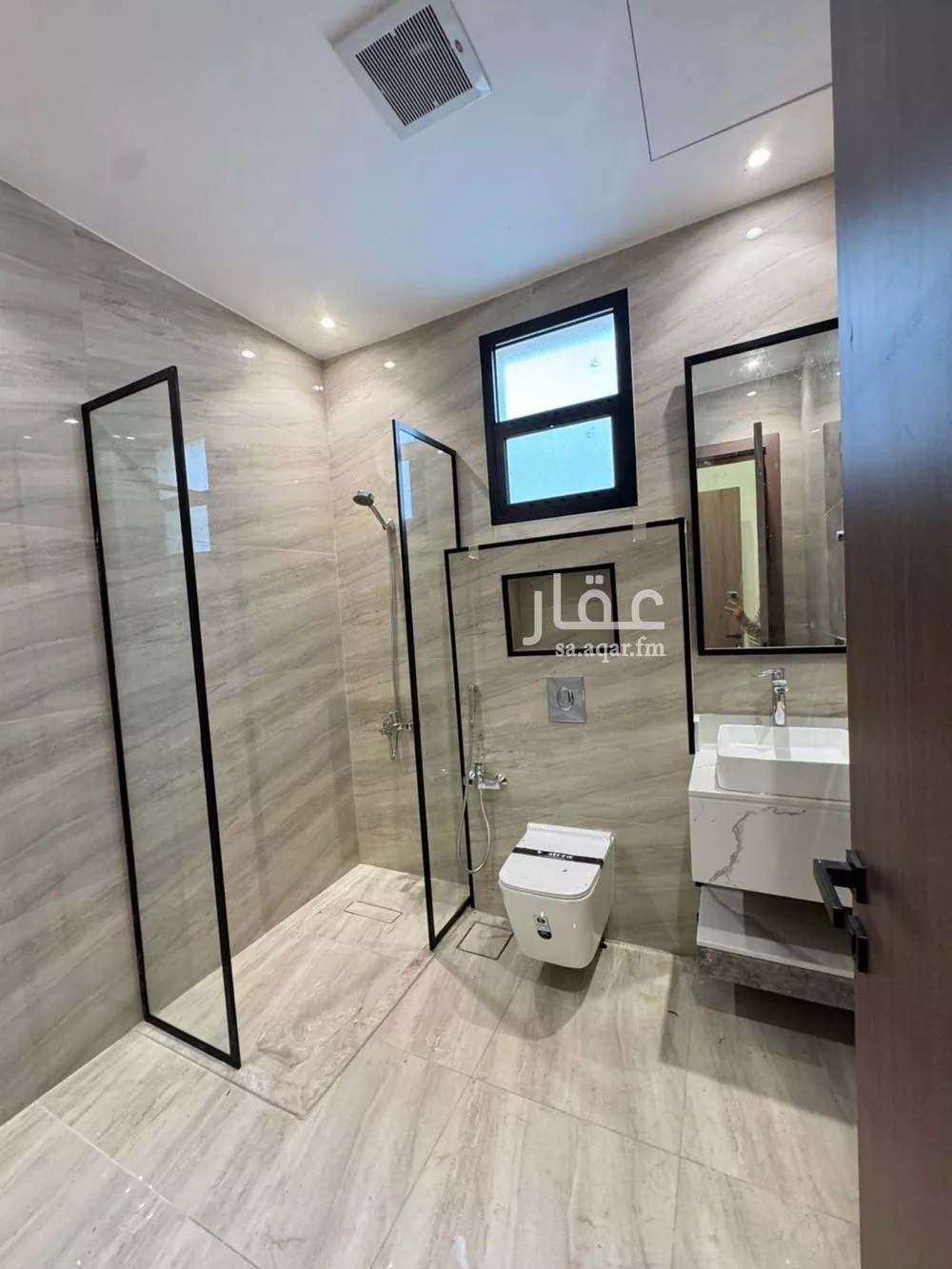 6 bedroom villa in Al Rimal 12