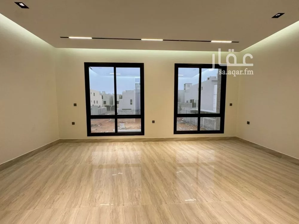 6 bedroom villa in Al Rimal 22